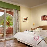 Cruccuris - Adults Only 4*