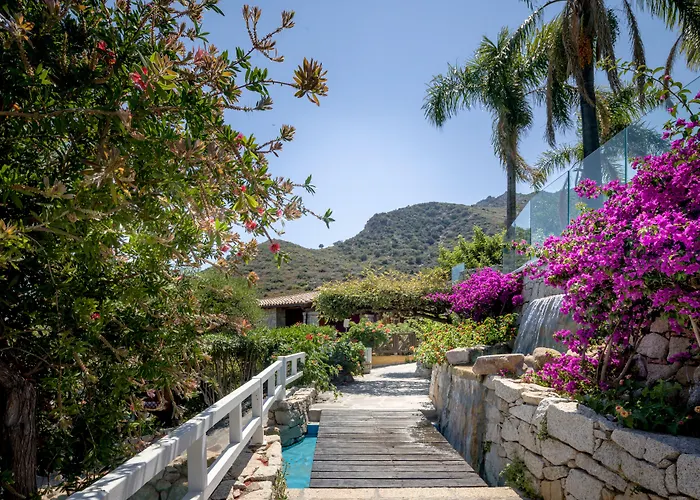 Cruccuris - Adults Only Hotell