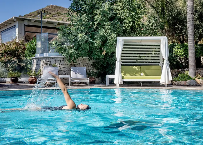 Cruccuris - Adults Only 4*