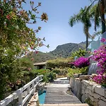 Cruccuris - Adults Only Hotel