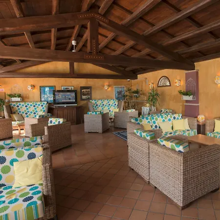 Cruccuris - Adults Only 酒店