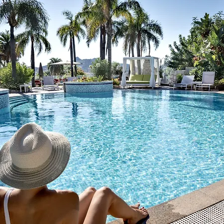 Hotel Cruccùris 4*
