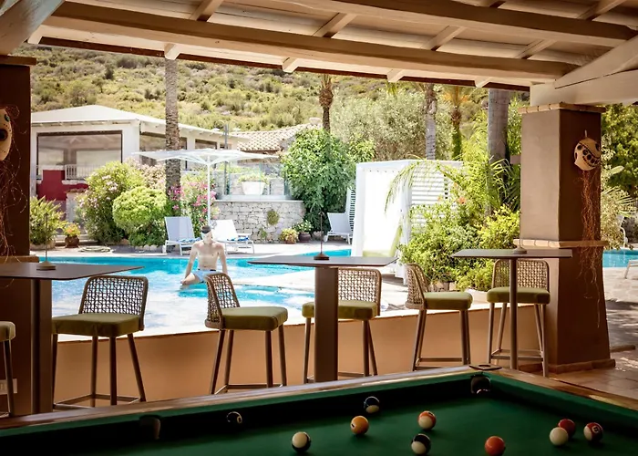 Cruccuris - Adults Only